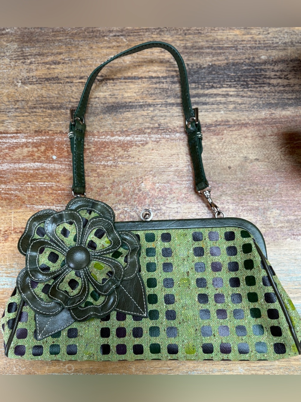 Vntage Isabella Fiore Frame Clutch
